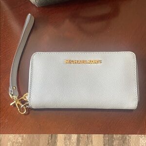 Michael Kors Jet Set large continental leather wallet with wristlet strap